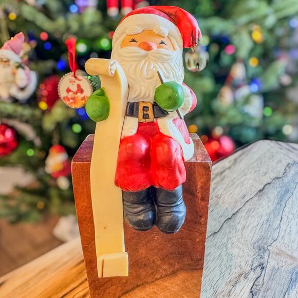 1984 Vintage Hallmark Santa Claus Christmas List Shelf Sitter Stocking Hanger - Picture 1 of 10